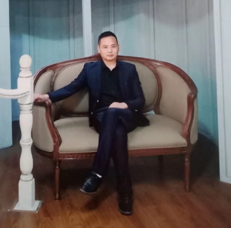 龙行天下的第二张照片--梅州相亲服务中心