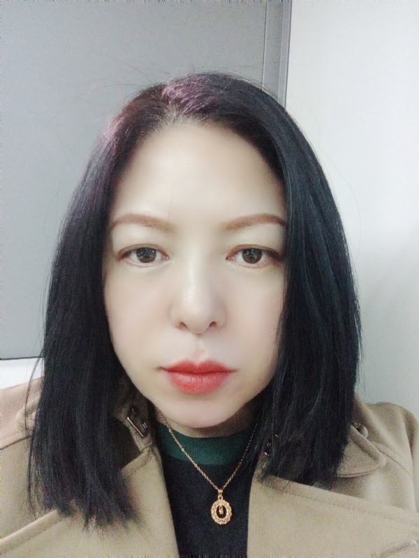 尘颜的第一张照片--梅州相亲服务中心