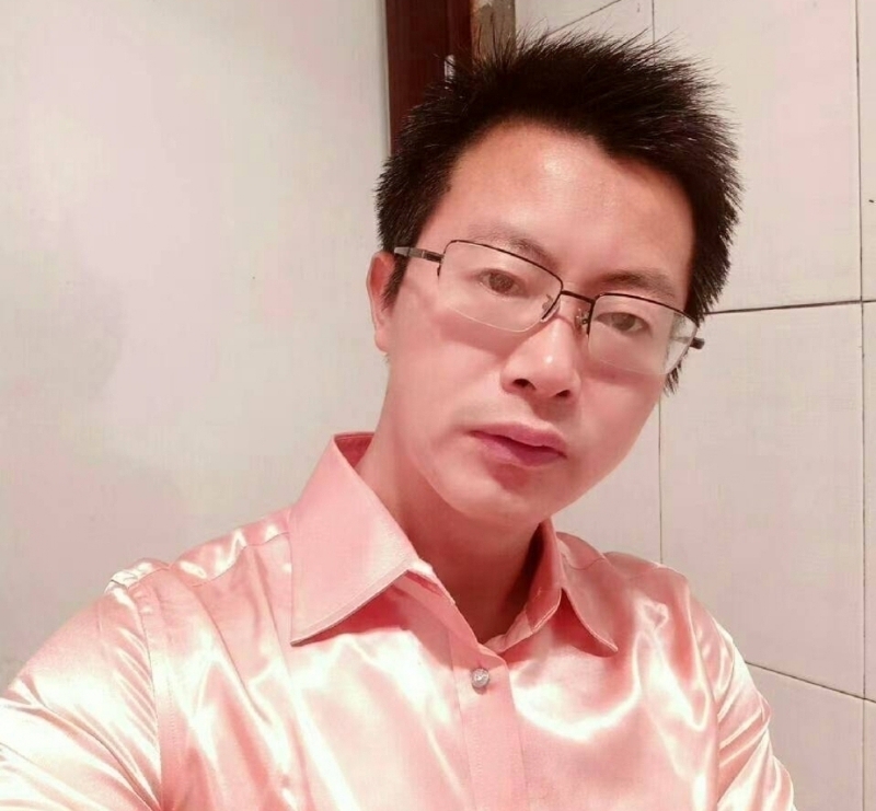 亮亮的第一张照片--梅州相亲服务中心