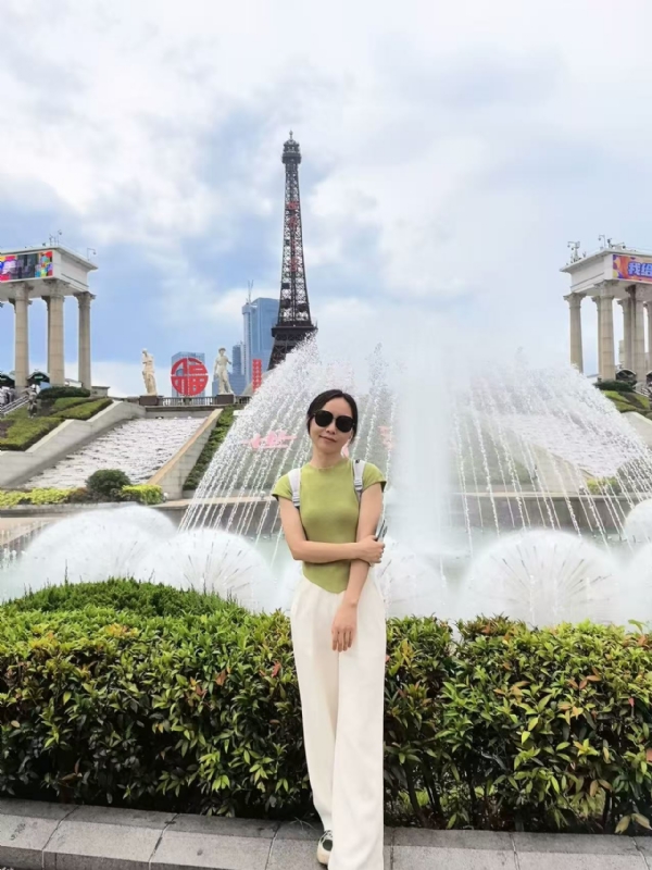 秋风落叶的第一张照片--梅州相亲服务中心