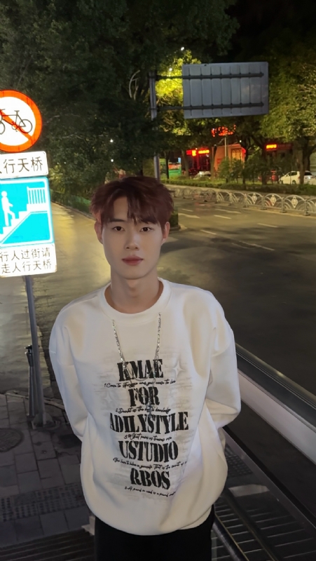 与宇的第二张照片--梅州相亲服务中心