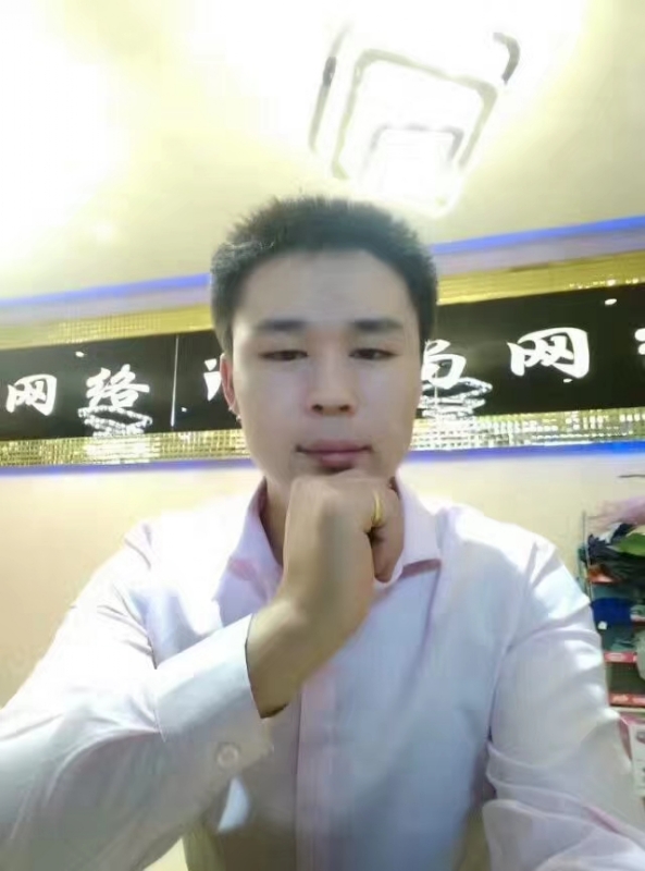 沉默寡言的第一张照片--梅州相亲服务中心