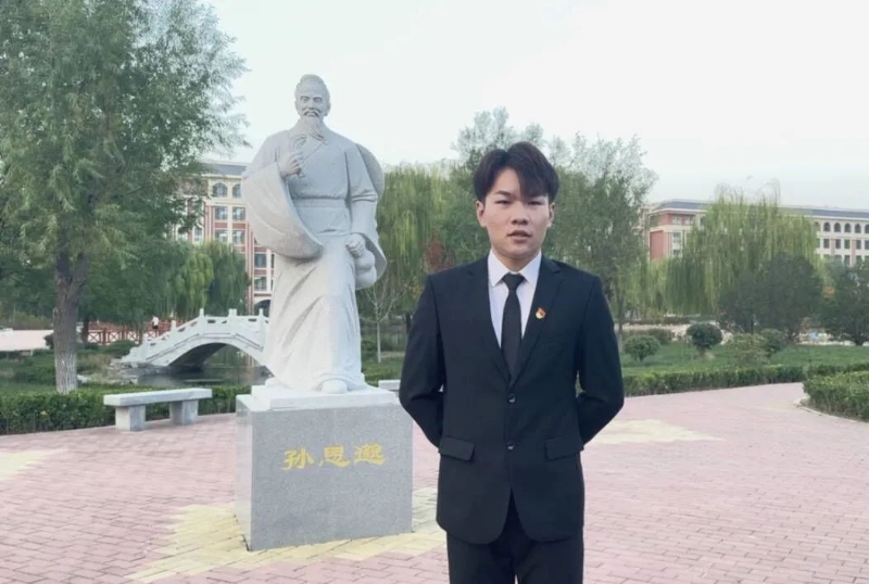 尚明月的第一张照片--梅州相亲服务中心