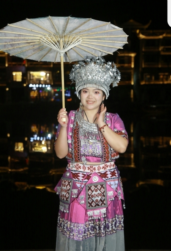 敏兮小沫的第一张照片--梅州相亲服务中心