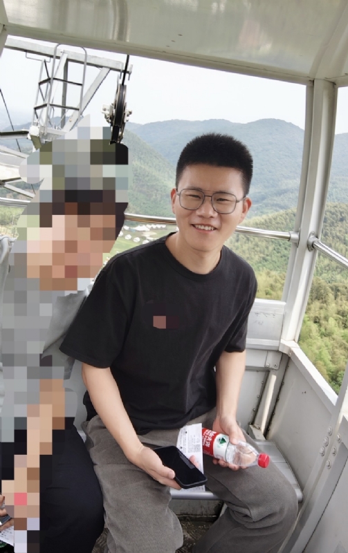 奔奔笨笨的第一张照片--梅州相亲服务中心