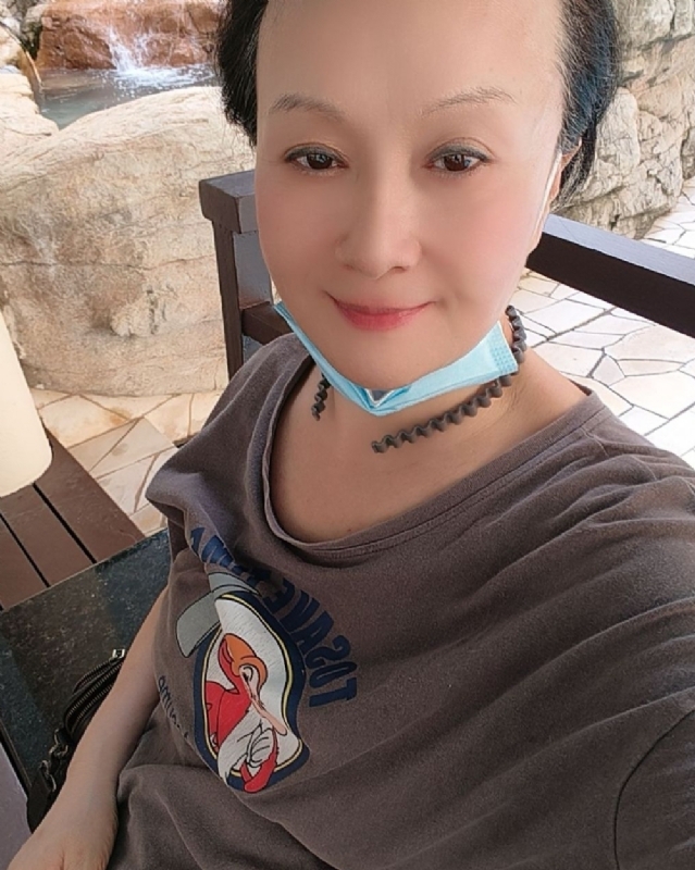 hong的第三张照片--梅州相亲服务中心