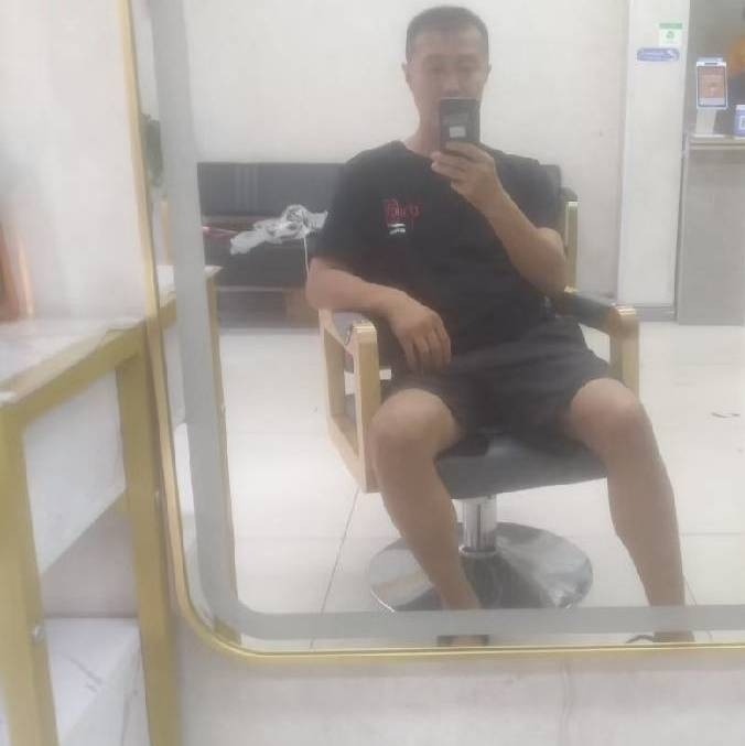 闫杰的第一张照片--梅州相亲服务中心