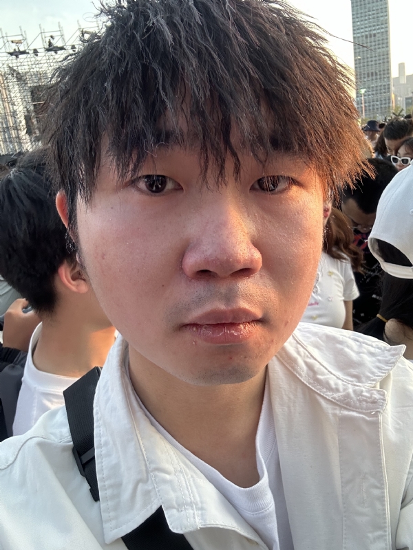 会修电脑的小杨的第一张照片--梅州相亲服务中心