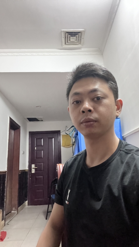 飞天猪的第一张照片--梅州相亲服务中心