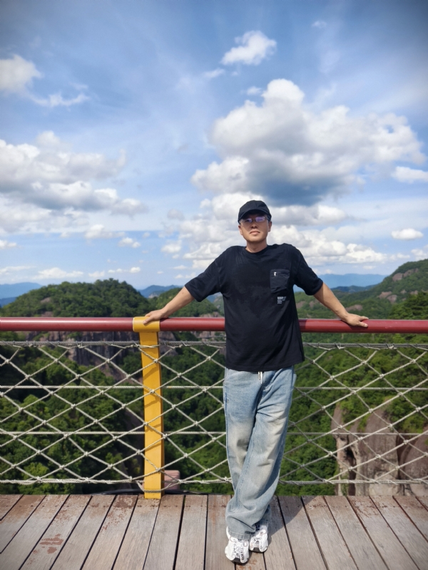 我心飞翔cjb的第一张照片--梅州相亲服务中心