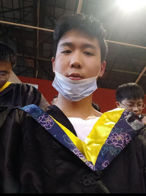 落落大方的第一张照片--梅州相亲服务中心