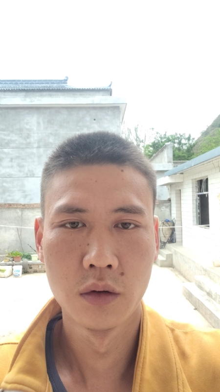 简单点的第一张照片--梅州相亲服务中心