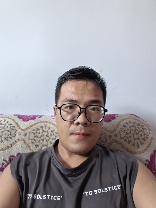 卫TF的第四张照片--梅州相亲服务中心