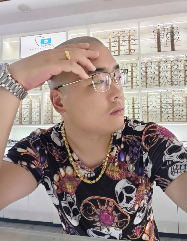 一生诺言的第一张照片--梅州相亲服务中心