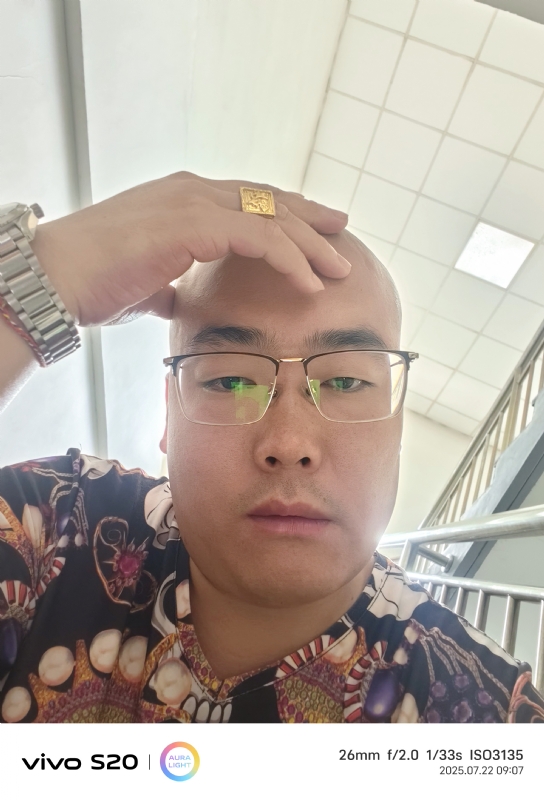 一生诺言的第五张照片--梅州相亲服务中心