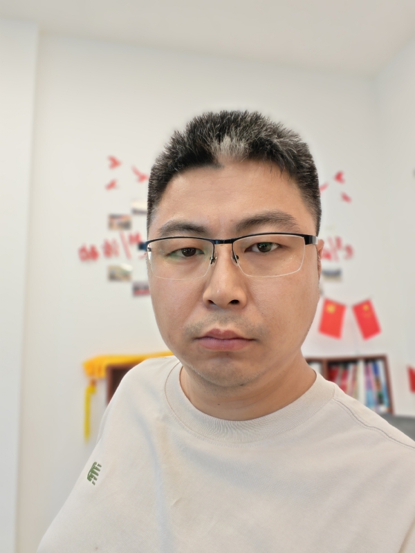 苦海寻舟的第一张照片--梅州相亲服务中心