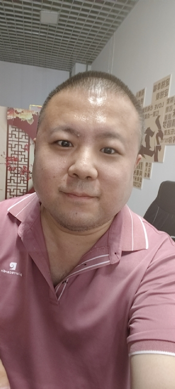 漫步星辰的第一张照片--梅州相亲服务中心