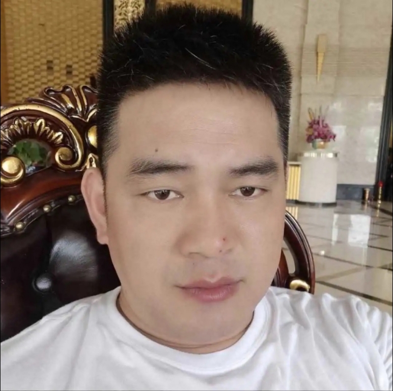 随风的第一张照片--梅州相亲服务中心