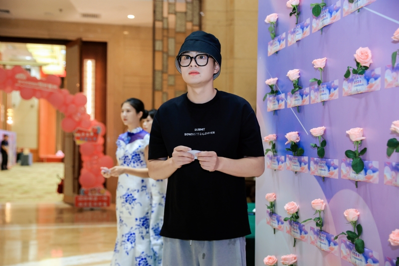 被驯服的象的第一张照片--梅州相亲服务中心