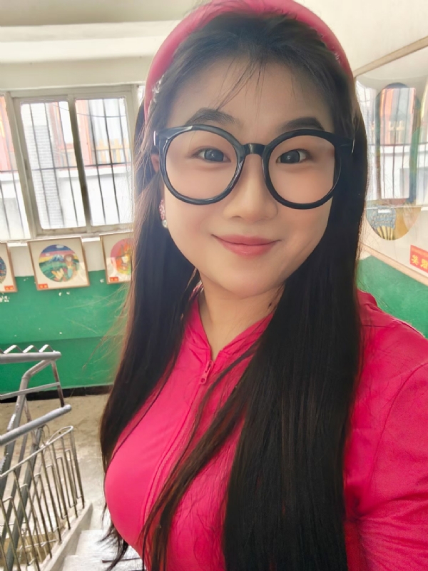 颂宜的第一张照片--梅州相亲服务中心