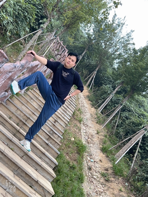 择一人白头偕老的第二张照片--梅州相亲服务中心