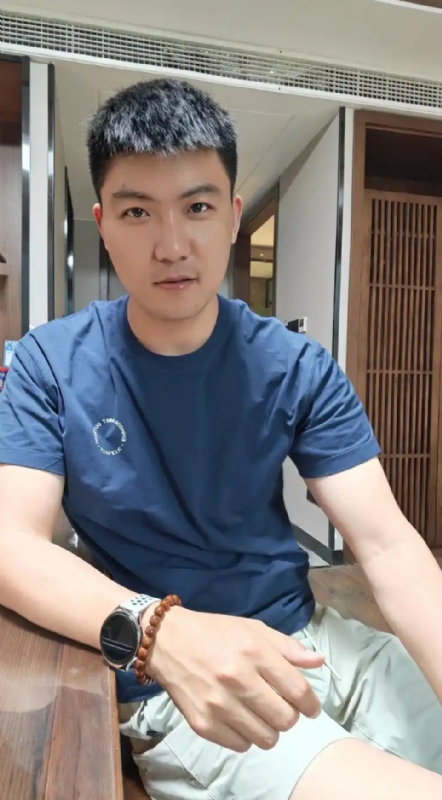 大鹏展翅的第二张照片--梅州相亲服务中心