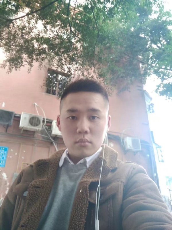 想了很久的男人的第一张照片--梅州相亲服务中心