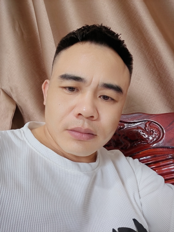 下一站的我的第一张照片--梅州相亲服务中心