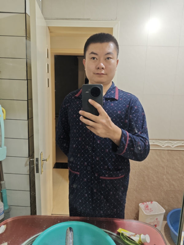 迷迷糊糊的第一张照片--梅州相亲服务中心