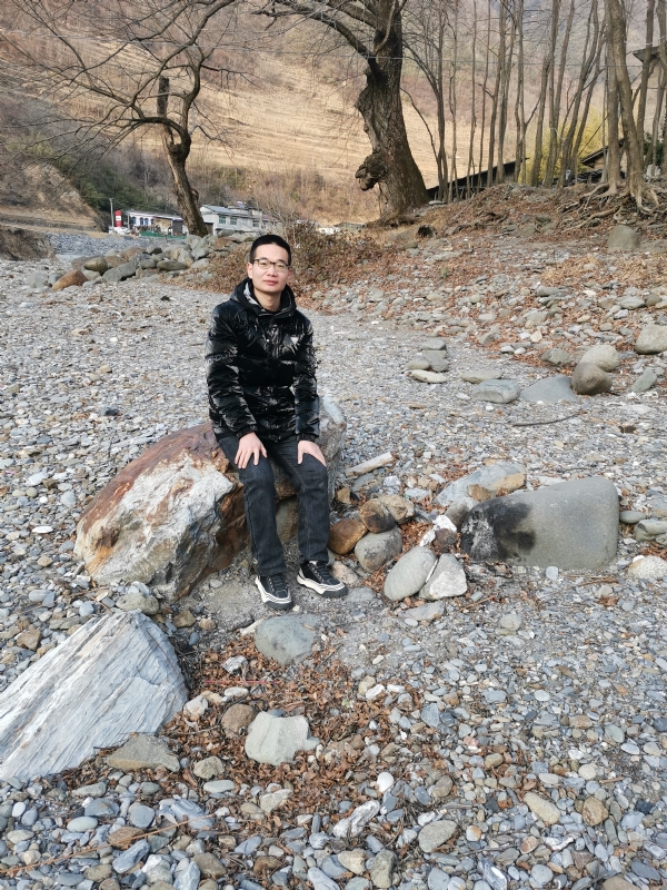 众里寻她的第一张照片--梅州相亲服务中心