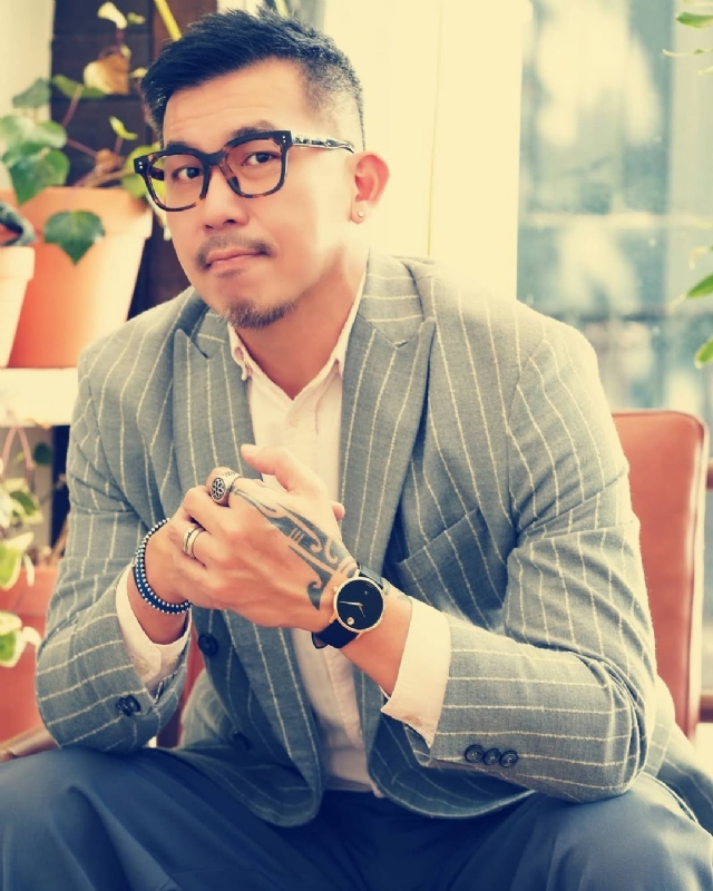 晚风渡半舟的第一张照片--梅州相亲服务中心