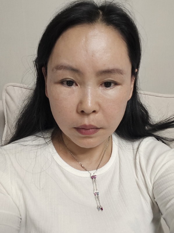 仁荷的第二张照片--梅州相亲服务中心