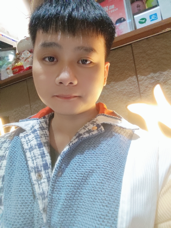 侯侯的第一张照片--梅州相亲服务中心