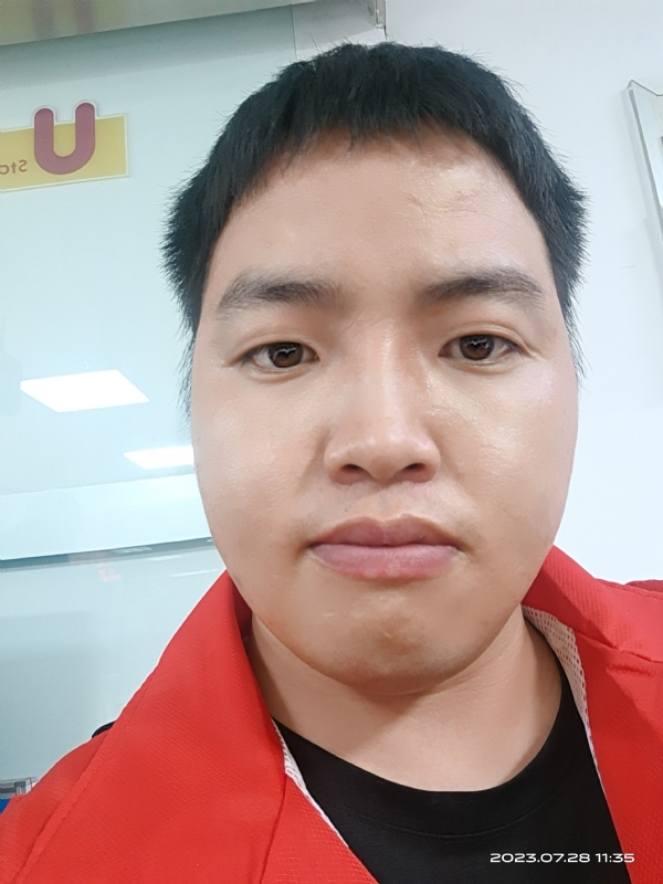 匆忙的第二张照片--梅州相亲服务中心