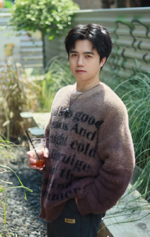 檐下雨的第二张照片--梅州相亲服务中心