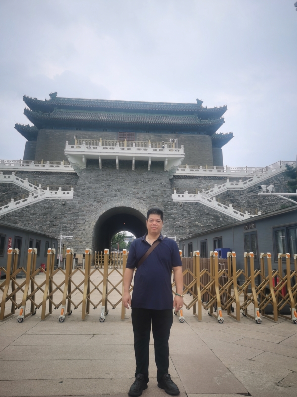 伟哥的第一张照片--梅州相亲服务中心