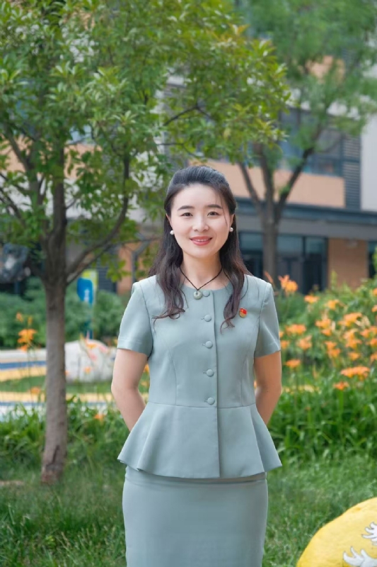 弯弯的第一张照片--梅州相亲服务中心