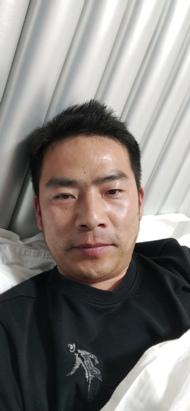 携手共进的第一张照片--梅州相亲服务中心