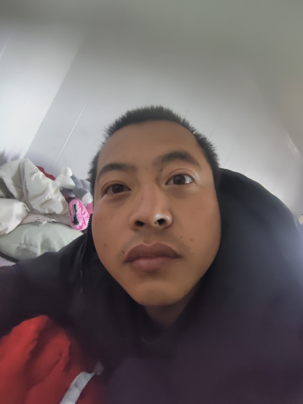 等一个人的第一张照片--梅州相亲服务中心