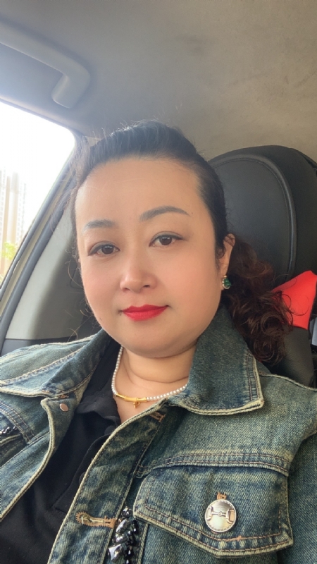 云中的蝶的第一张照片--梅州相亲服务中心